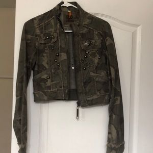 Crop Camo jacket